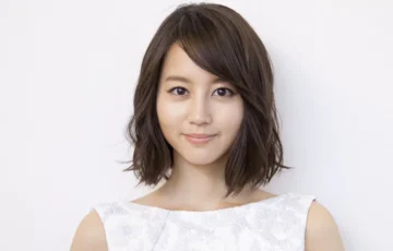 堀北真希は現在ピンクヘアで育児中？山本耕史との「交際0日婚」とは？